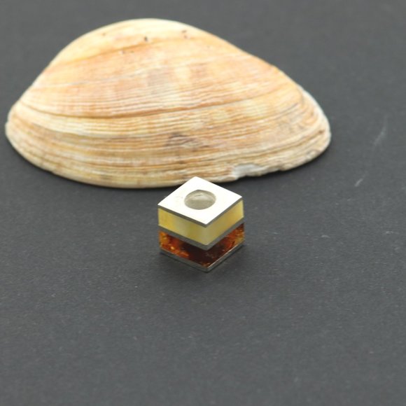 Sterling silver square charm with natural Baltic amber, silver charm - Picture 4 of 8